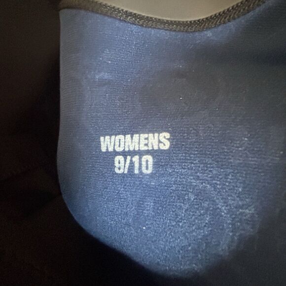 Body Glove Crush Womens Wetsuit 9/10 2/1mm Shorty Spring Suit Back Zip Surf Dive - Picture 9 of 10